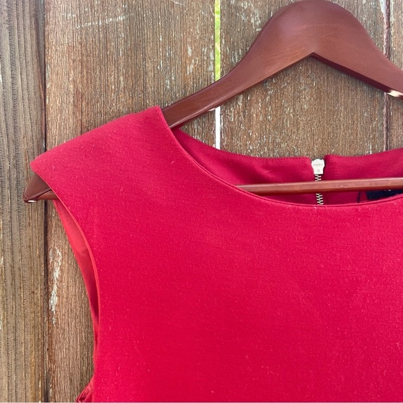 SFERA Women’s Red Pencil Sheath Dress Cap Sleeve Portugal Size Medium - Picture 2 of 14
